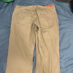 Levi’s 559, Relaxed straight fit.